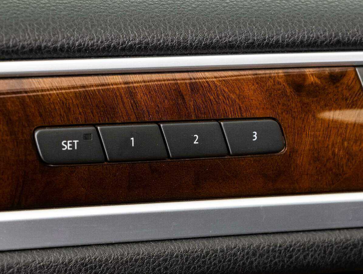 Фольксваген Туарег б/у, 2012, Автоматическая. Фото: #15