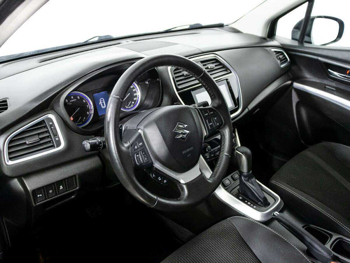 Сузуки С-Икс4 б/у, 2018, Автоматическая. Фото: #10