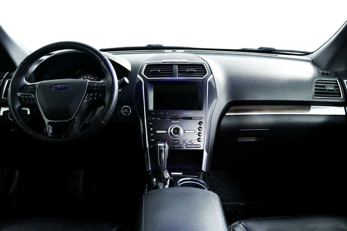 Форд Експлорер б/у, 2015, Автоматическая. Фото: #10