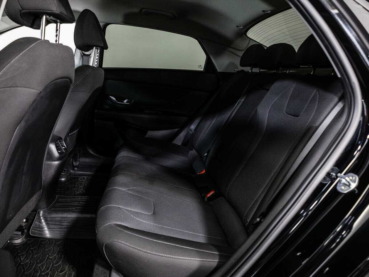 Хендай Елантра б/у, 2020, Автоматическая. Фото: #9