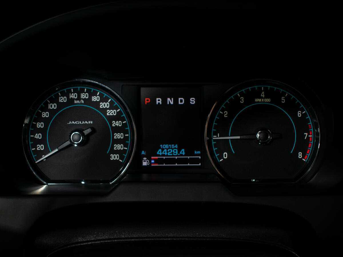 Ягуар ИксФ б/у, 2013, Автоматическая. Фото: #10