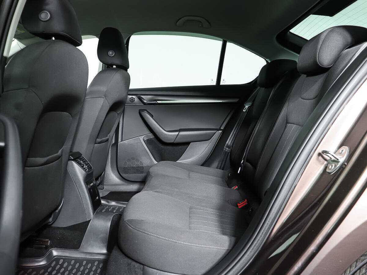 Шкода Октавия б/у, 2018, Роботизированная. Фото: #9