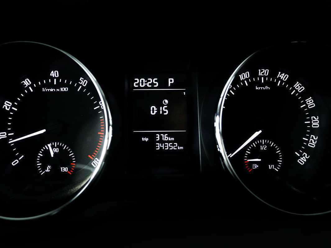 Шкода Йети б/у, 2017, Автоматическая. Фото: #9