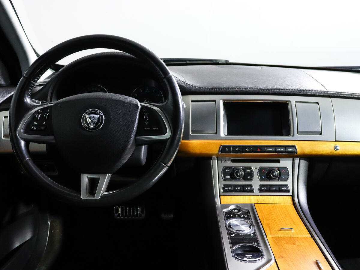 Ягуар ИксФ б/у, 2014, Автоматическая. Фото: #11