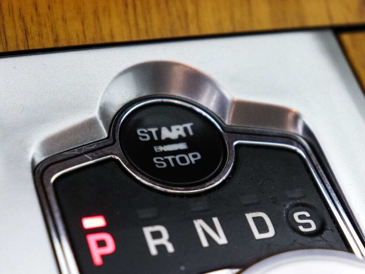 Ягуар ИксФ б/у, 2014, Автоматическая. Фото: #17