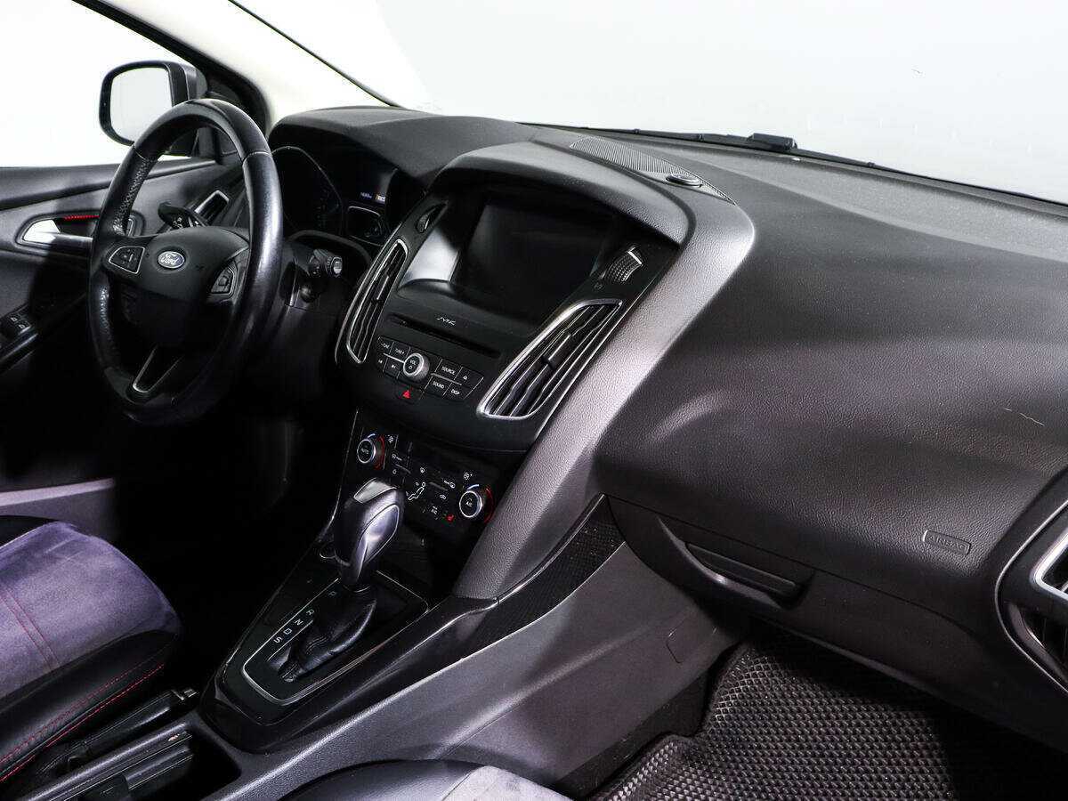 Форд Фокус б/у, 2017, Автоматическая. Фото: #8