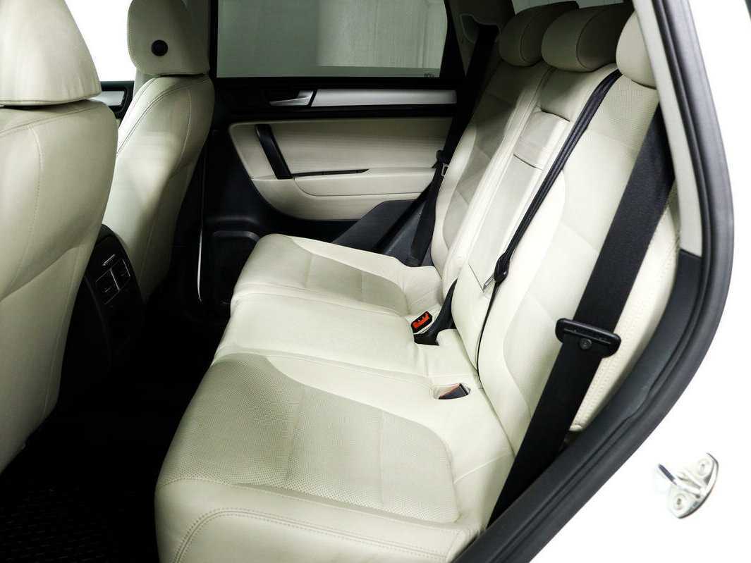 Фольксваген Туарег б/у, 2012, Автоматическая. Фото: #11