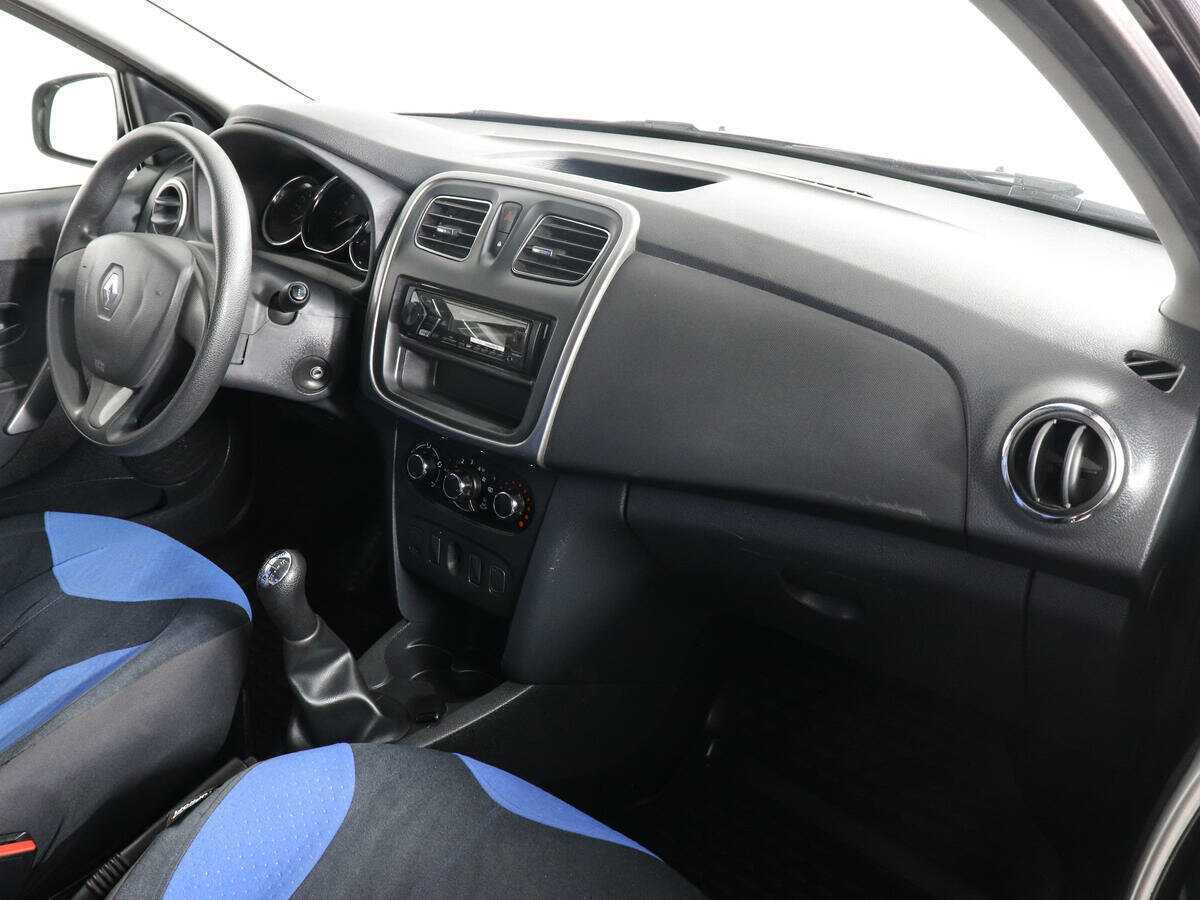 Рено Логан б/у, 2016, Механическая. Фото: #9