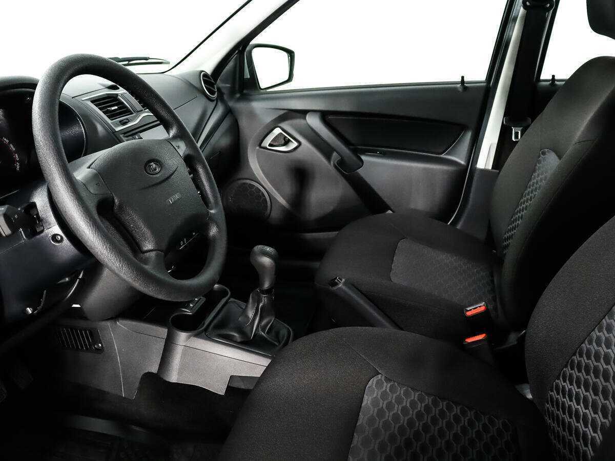 Лада (ВАЗ) Гранта б/у, 2023, Механическая. Фото: #8