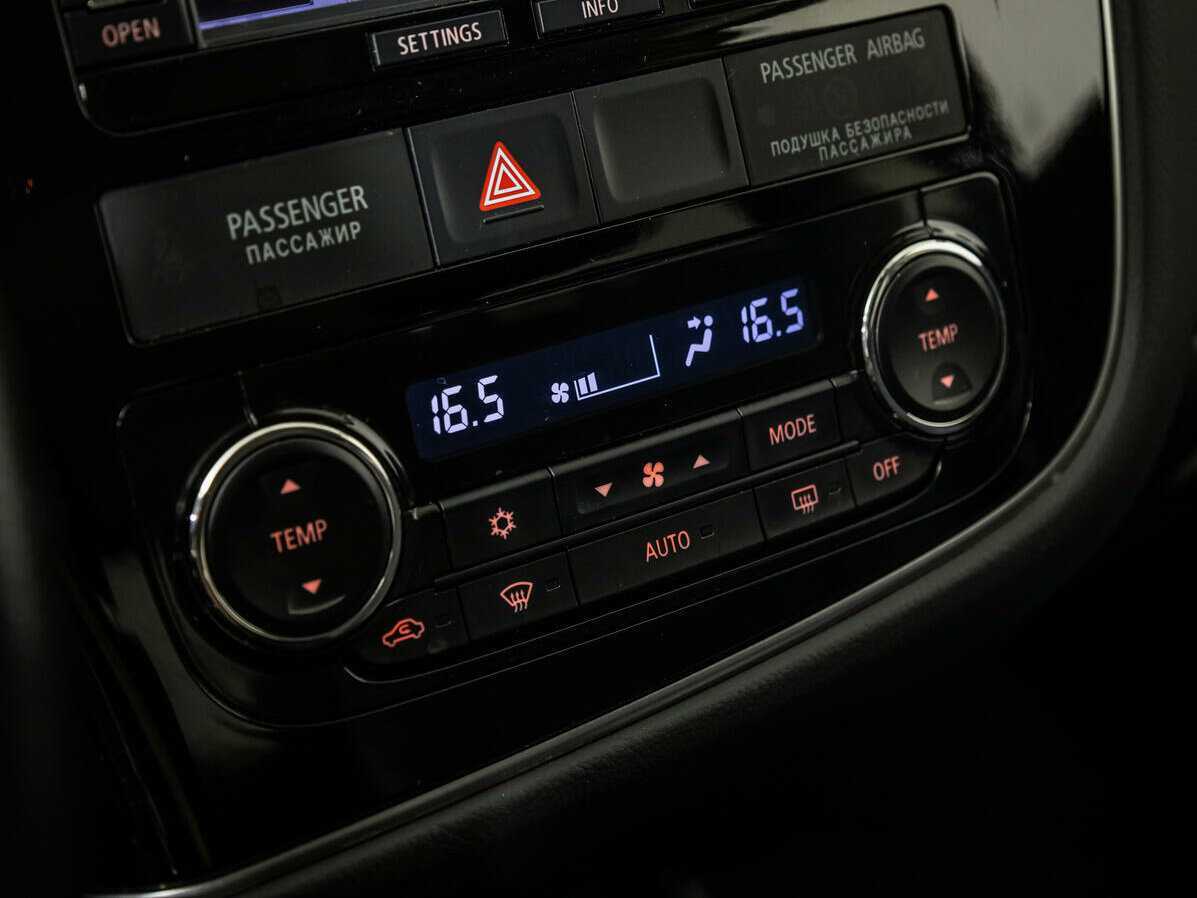 Митсубиши Оутлэндер б/у, 2015, Вариатор. Фото: #15