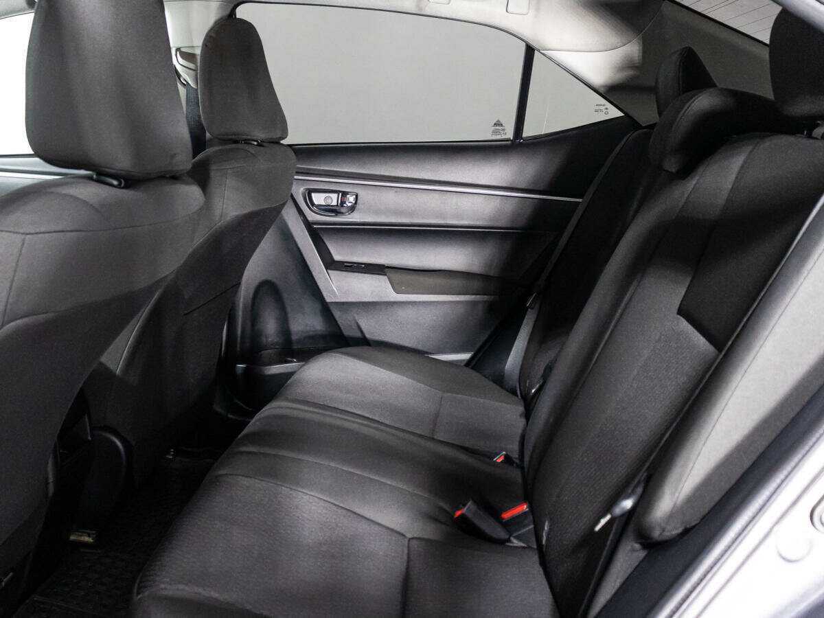 Тойота Королла б/у, 2015, Механическая. Фото: #9