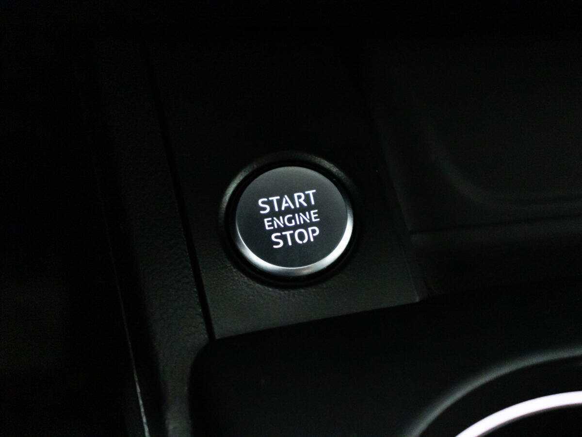 Ауди А4 б/у, 2016, Роботизированная. Фото: #16