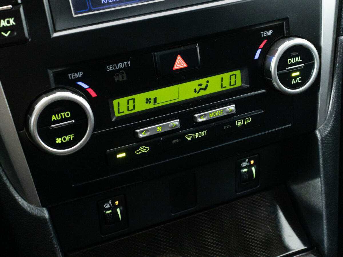 Тойота Камри б/у, 2014, Автоматическая. Фото: #14