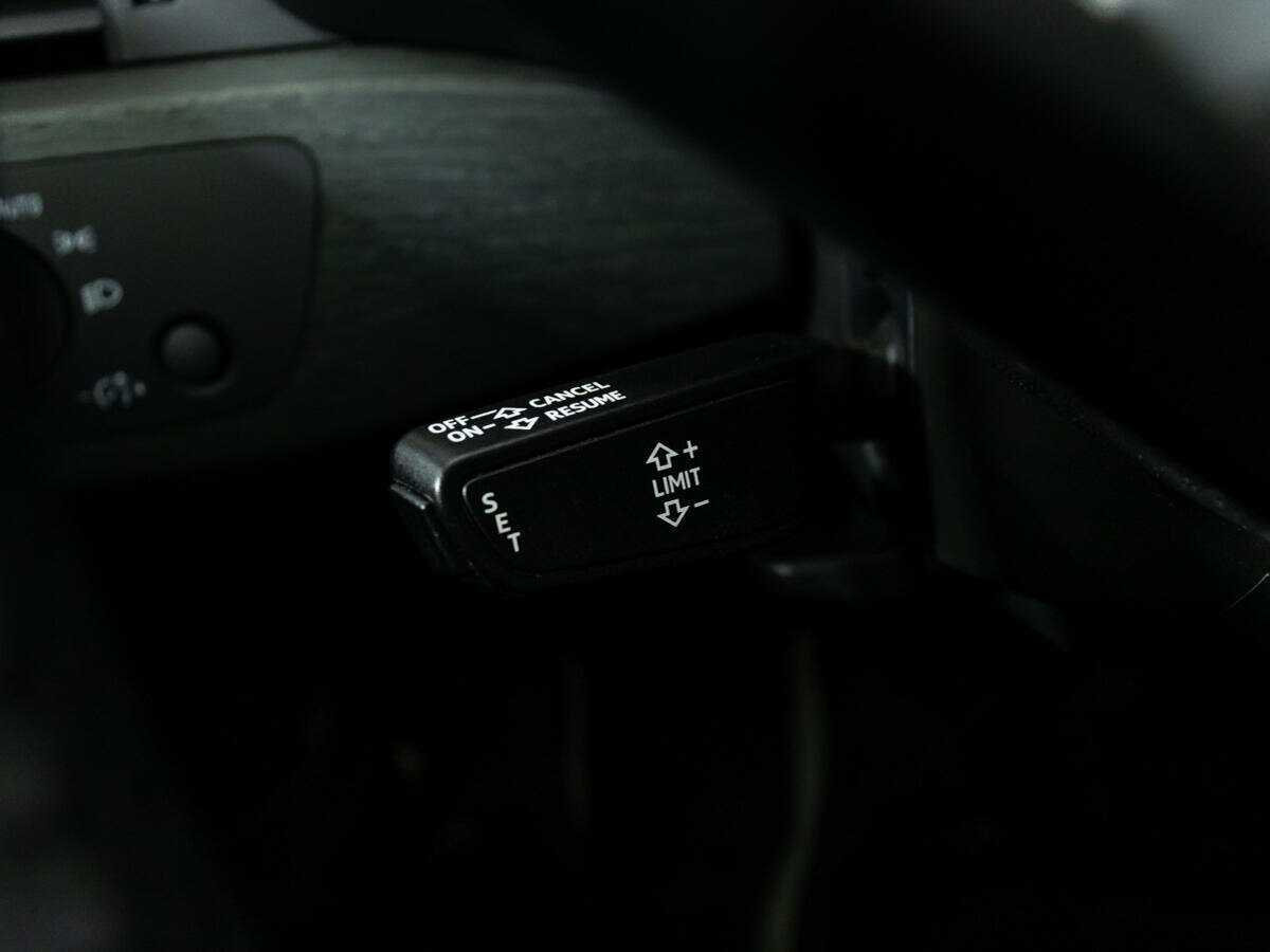 Ауди А4 б/у, 2017, Роботизированная. Фото: #18