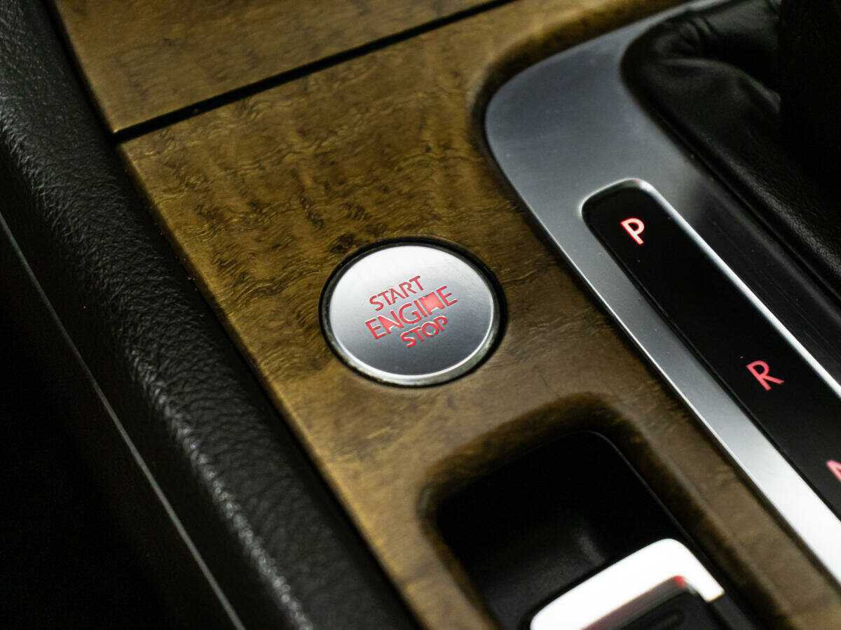 Фольксваген Туарег б/у, 2013, Автоматическая. Фото: #17