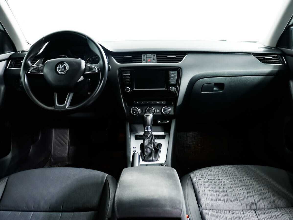 Шкода Октавия б/у, 2016, Роботизированная. Фото: #10