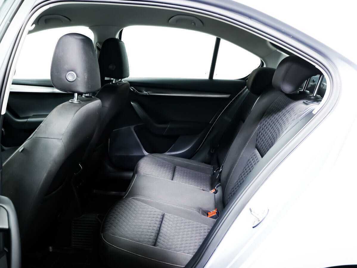 Шкода Октавия б/у, 2018, Роботизированная. Фото: #11