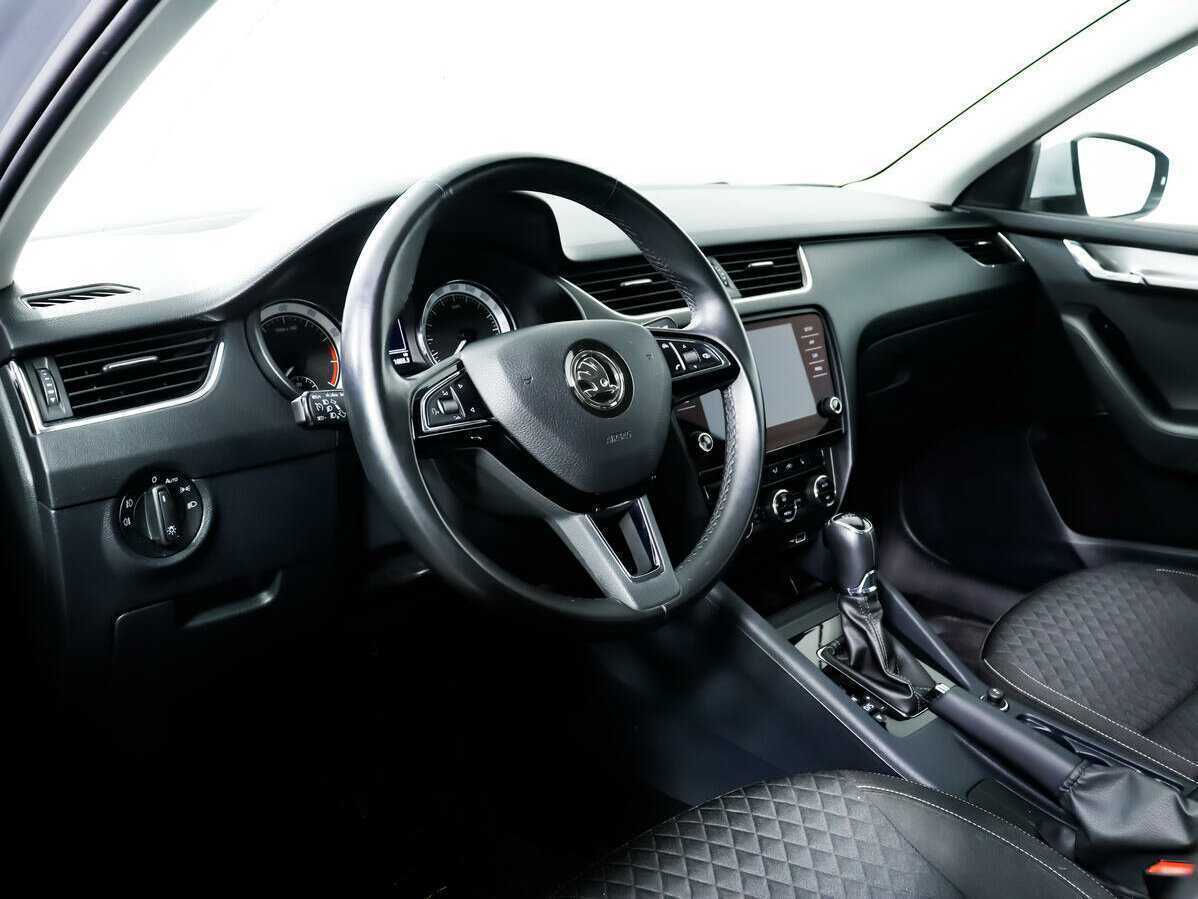 Шкода Октавия б/у, 2018, Роботизированная. Фото: #12