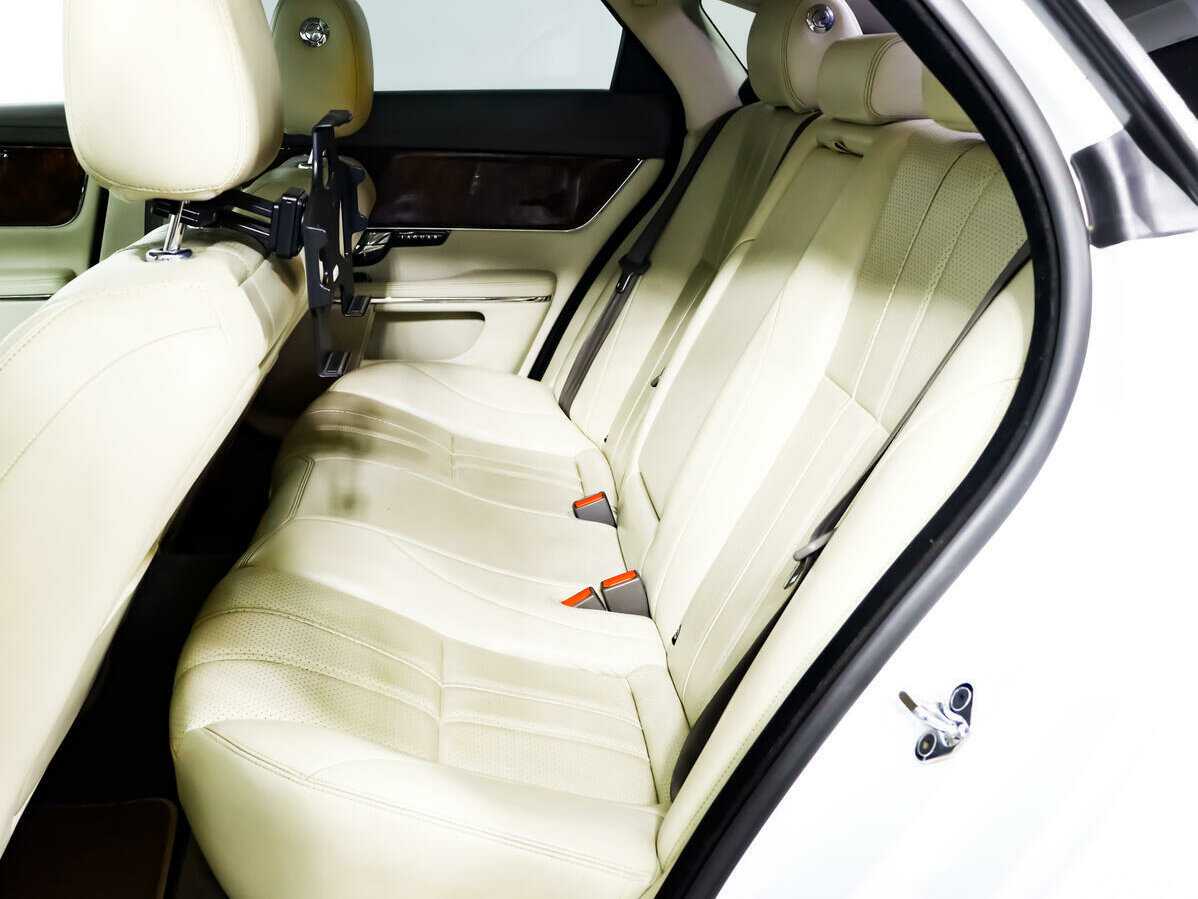 Ягуар ИксДжи б/у, 2012, Автоматическая. Фото: #10