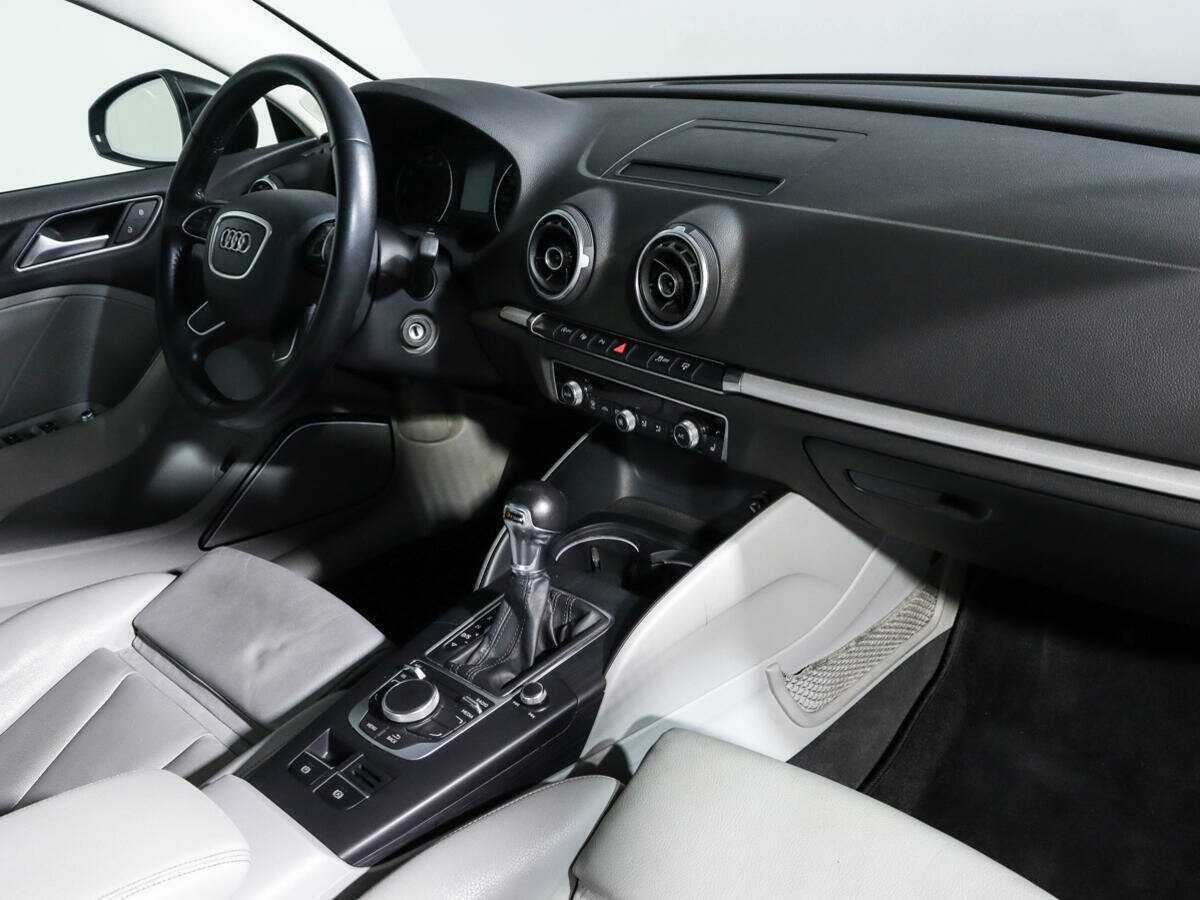 Ауди А3 б/у, 2015, Роботизированная. Фото: #6