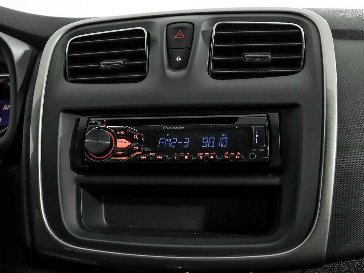 Рено Сандеро б/у, 2016, Автоматическая. Фото: #13