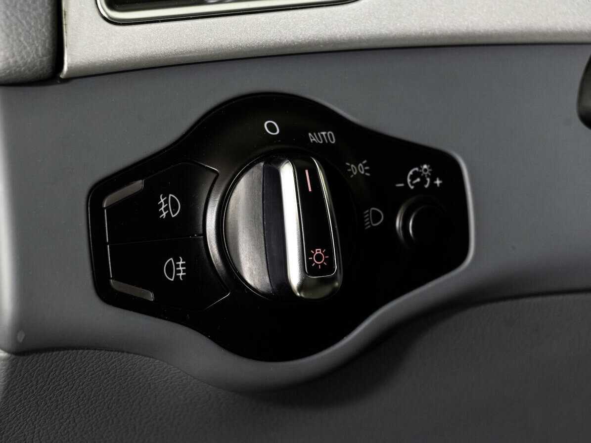 Ауди А4 б/у, 2015, Роботизированная. Фото: #18