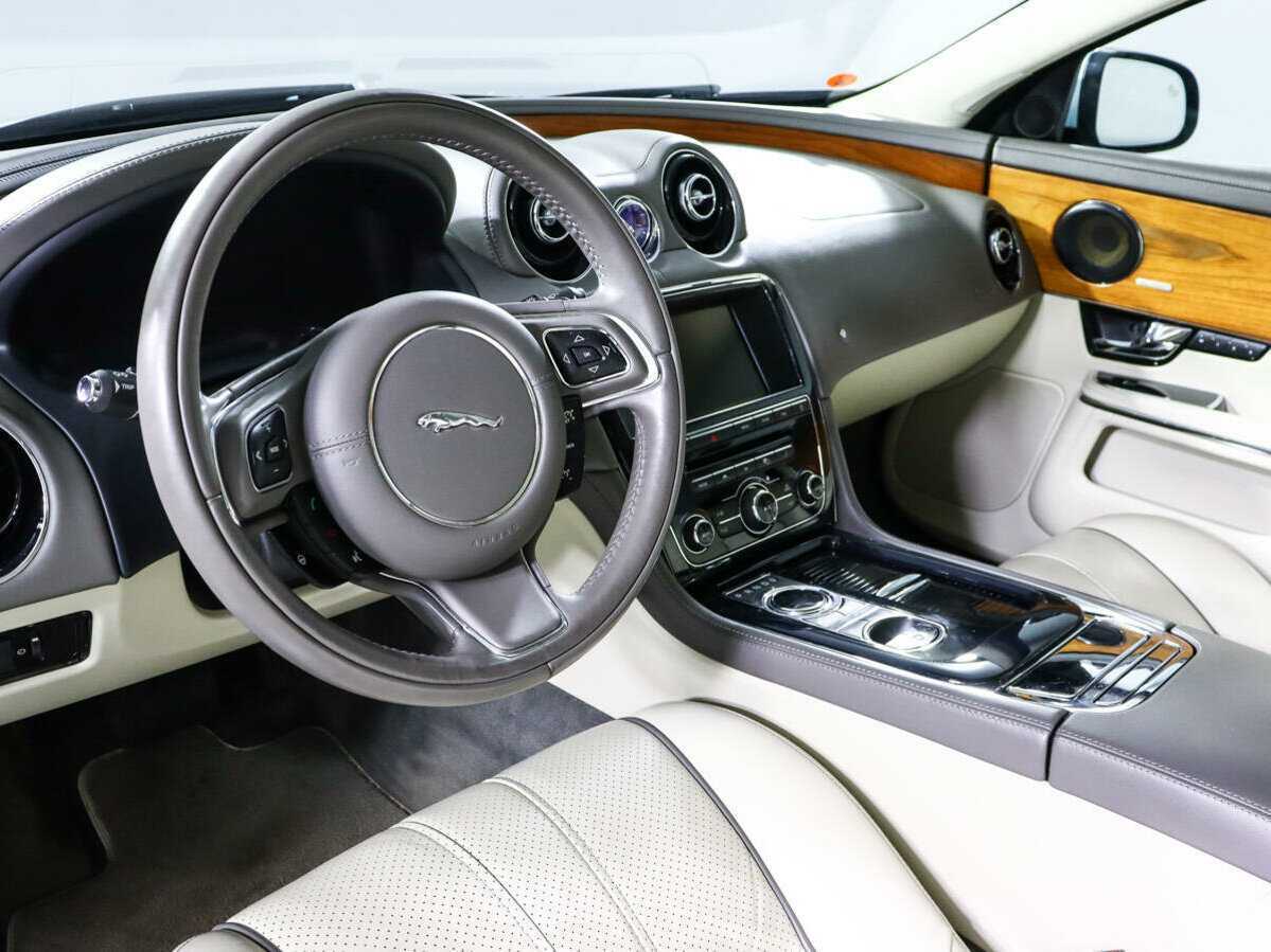 Ягуар ИксДжи б/у, 2012, Автоматическая. Фото: #11