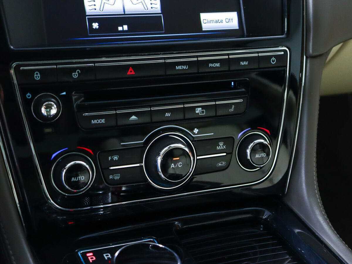 Ягуар ИксДжи б/у, 2012, Автоматическая. Фото: #21