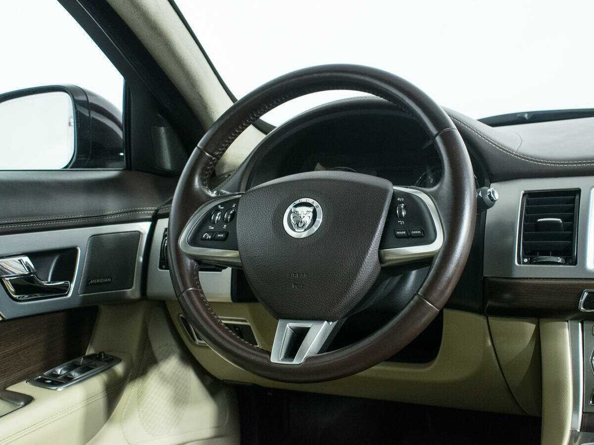 Ягуар ИксФ б/у, 2013, Автоматическая. Фото: #12