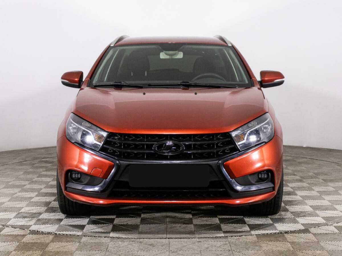 Лада (ВАЗ) Веста б/у, 2018, Механическая. Фото: #1