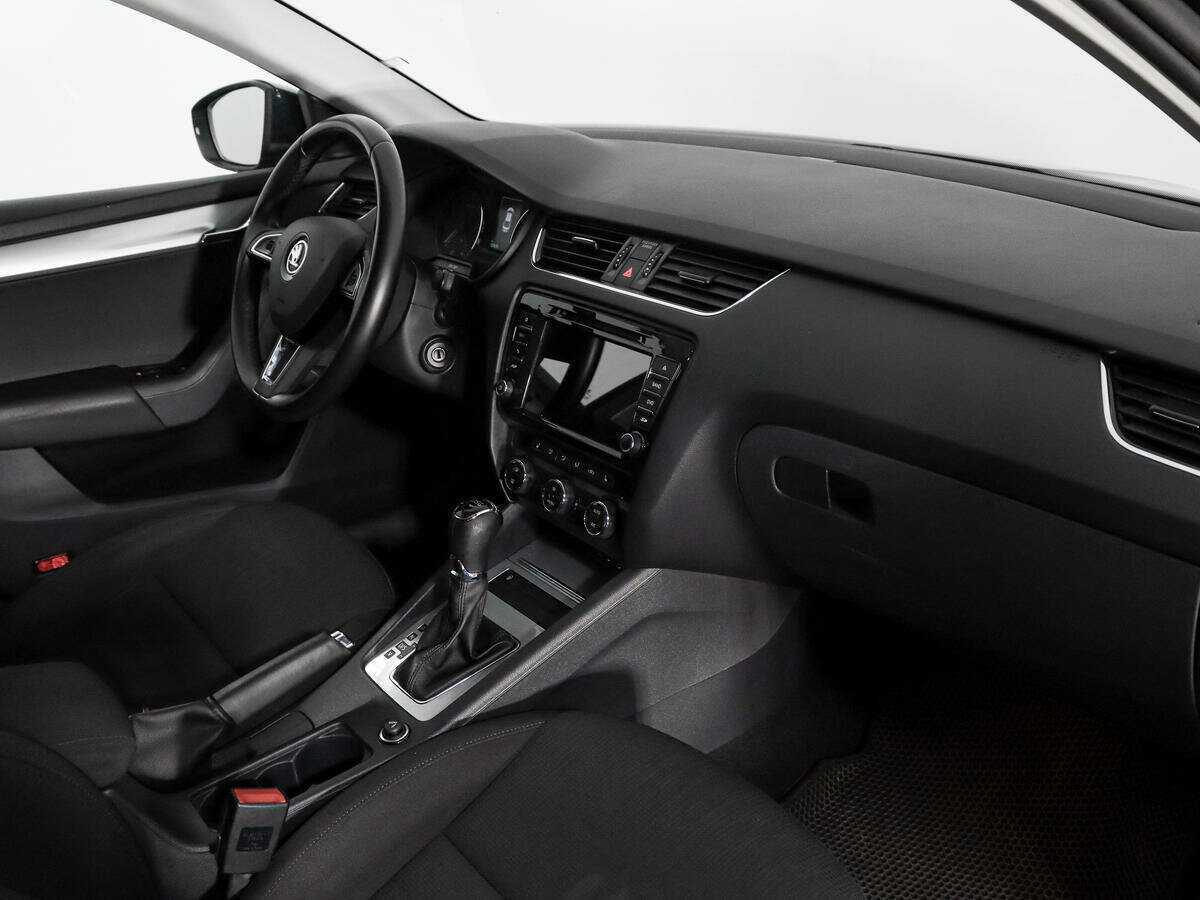 Шкода Октавия б/у, 2016, Роботизированная. Фото: #10