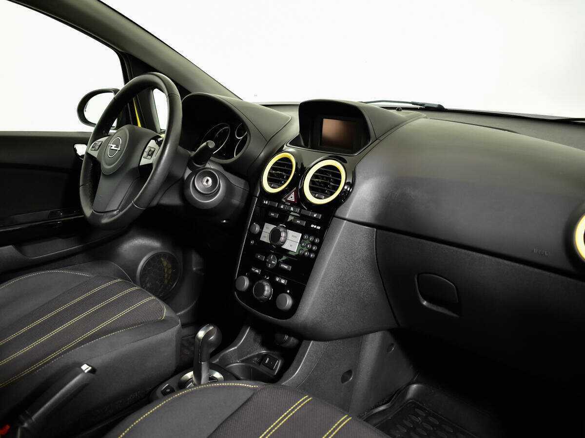 Опель Корса б/у, 2014, Роботизированная. Фото: #8