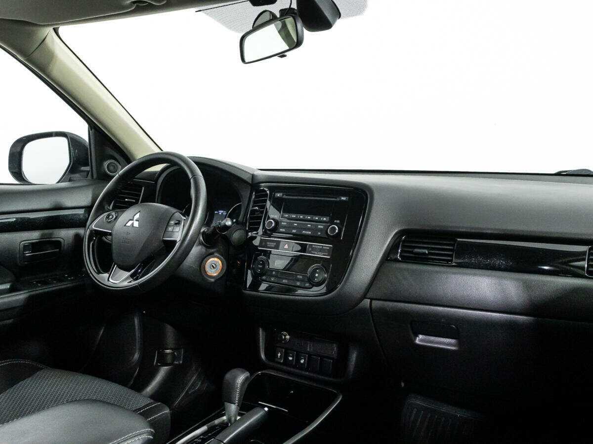 Митсубиши Оутлэндер б/у, 2020, Вариатор. Фото: #8