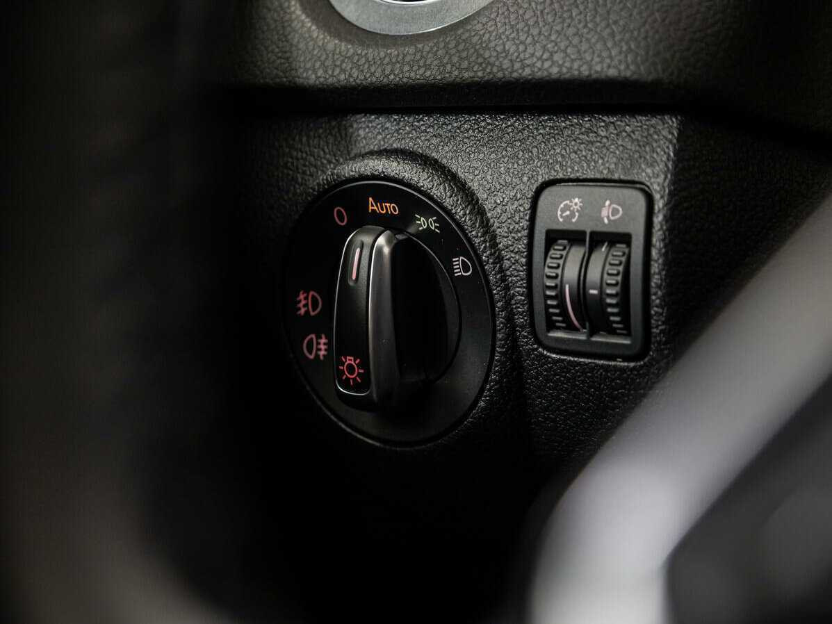 Фольксваген Тигуан б/у, 2013, Роботизированная. Фото: #14