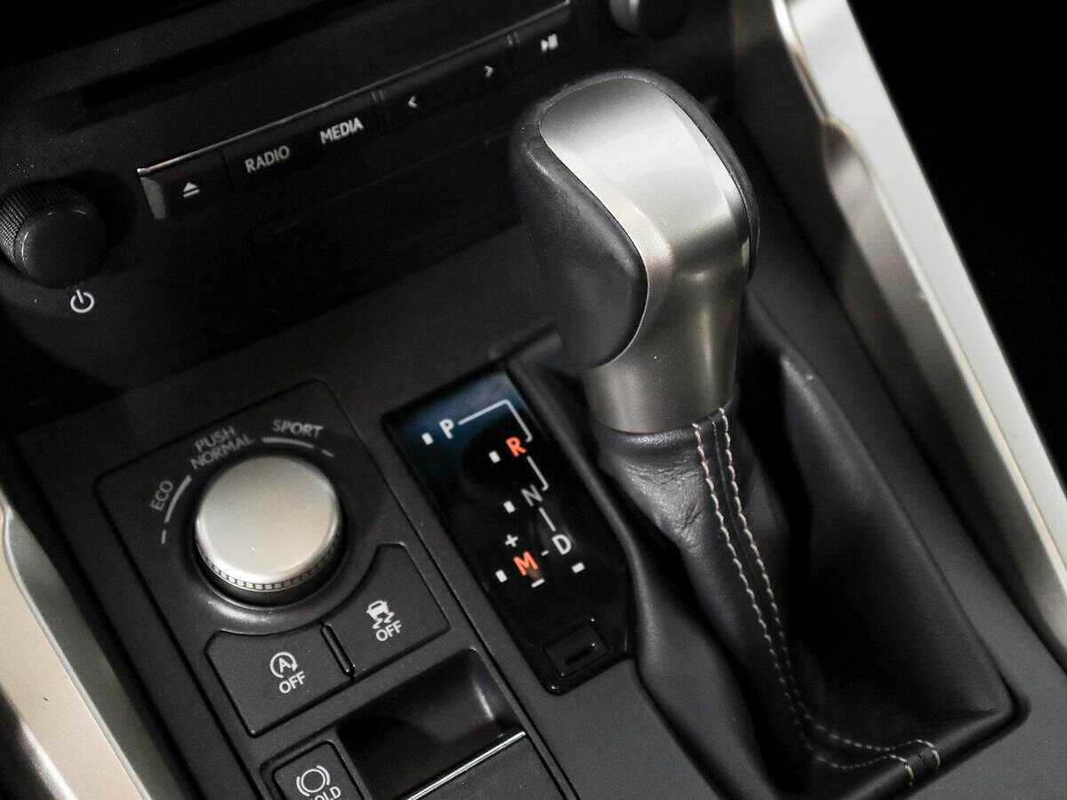 Лексус Н-Икс б/у, 2016, Вариатор. Фото: #10