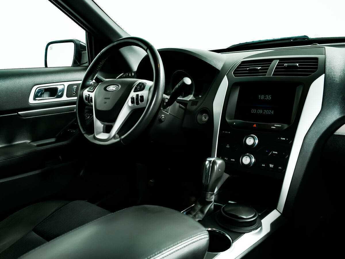 Форд Експлорер б/у, 2013, Автоматическая. Фото: #8