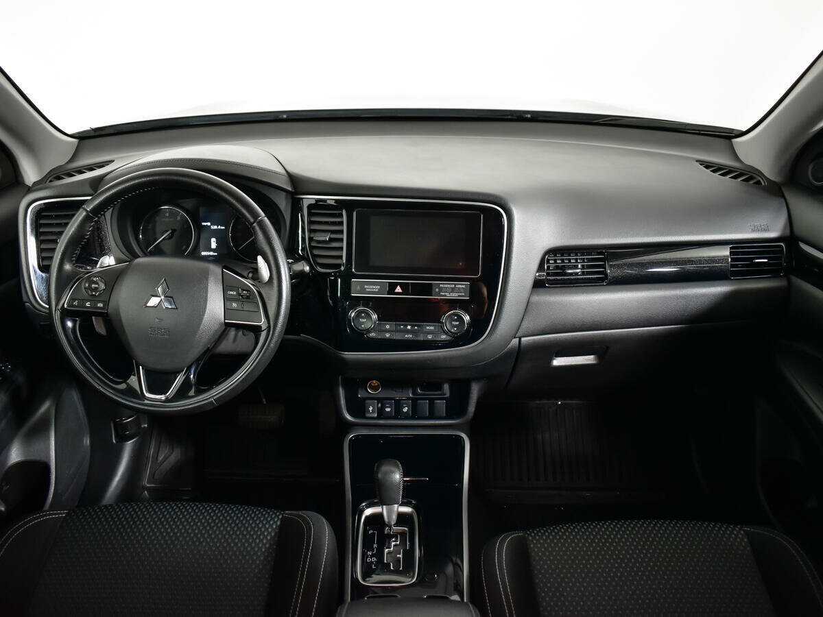 Митсубиши Оутлэндер б/у, 2020, Вариатор. Фото: #11