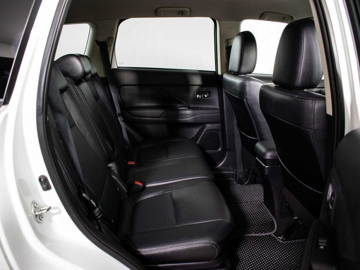 Митсубиши Оутлэндер б/у, 2016, Вариатор. Фото: #8