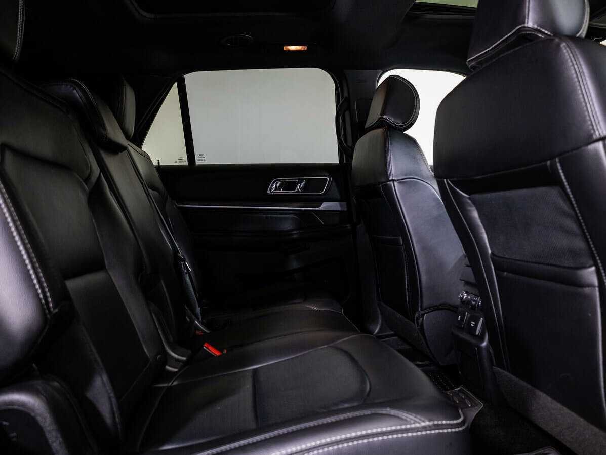 Форд Експлорер б/у, 2015, Автоматическая. Фото: #10