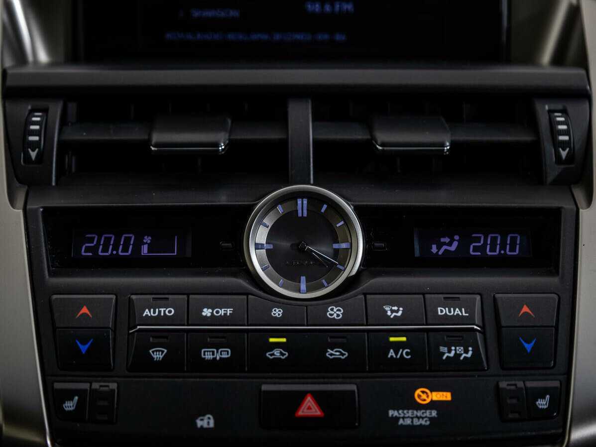 Лексус Н-Икс б/у, 2015, Вариатор. Фото: #13