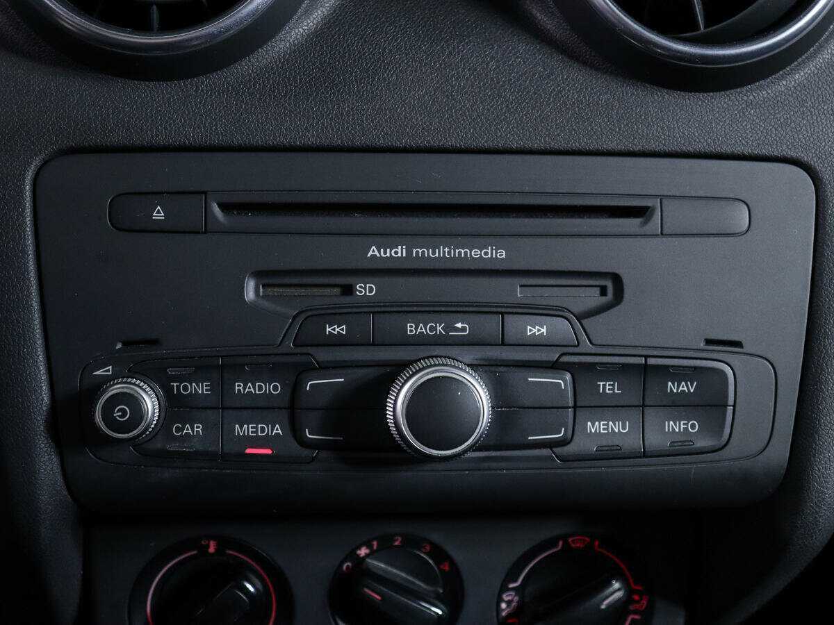 Ауди А1 б/у, 2013, Роботизированная. Фото: #15