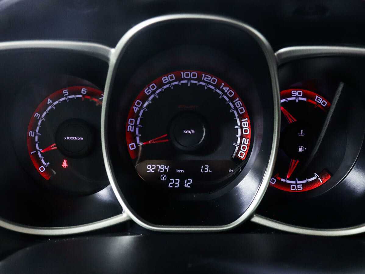 Лада (ВАЗ) Веста б/у, 2019, Механическая. Фото: #8