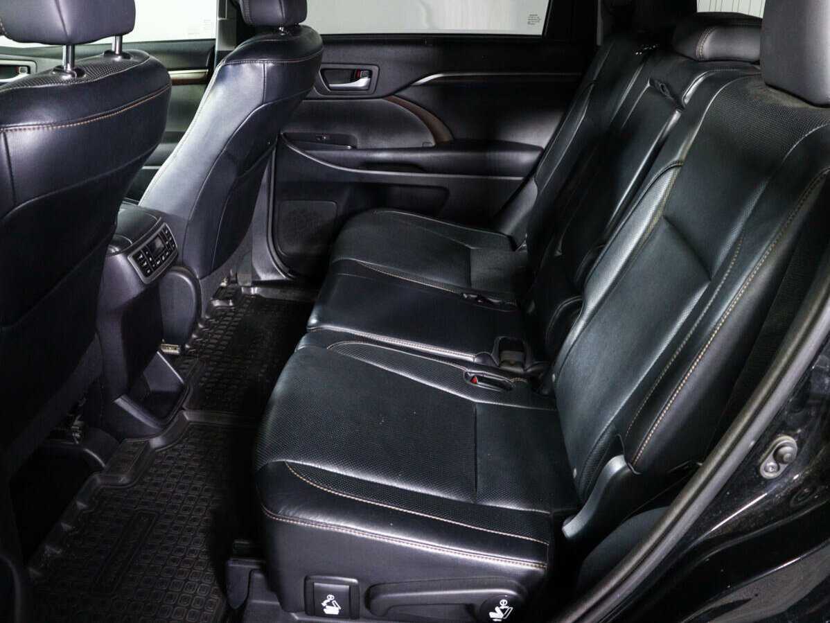 Тойота Хайлэндер б/у, 2014, Автоматическая. Фото: #9