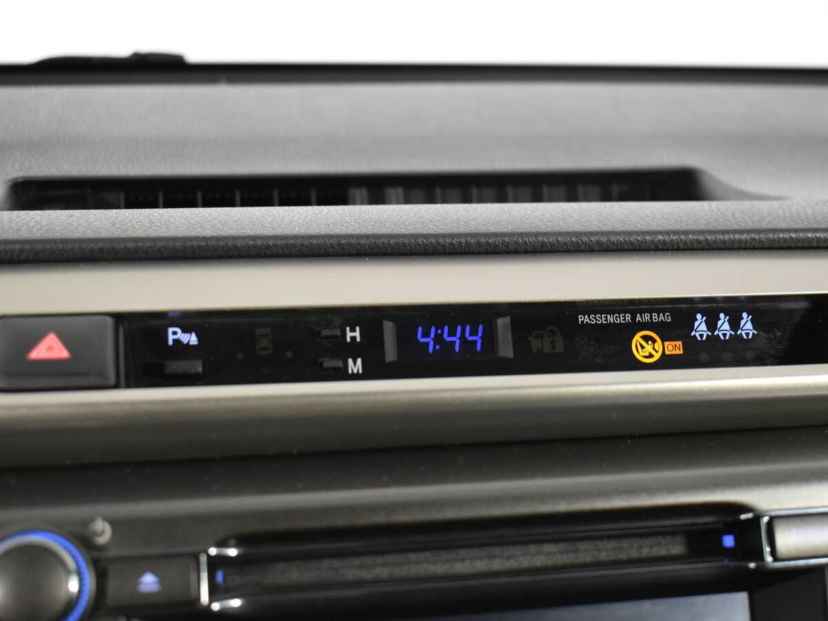 Тойота Рав4 б/у, 2015, Механическая. Фото: #17