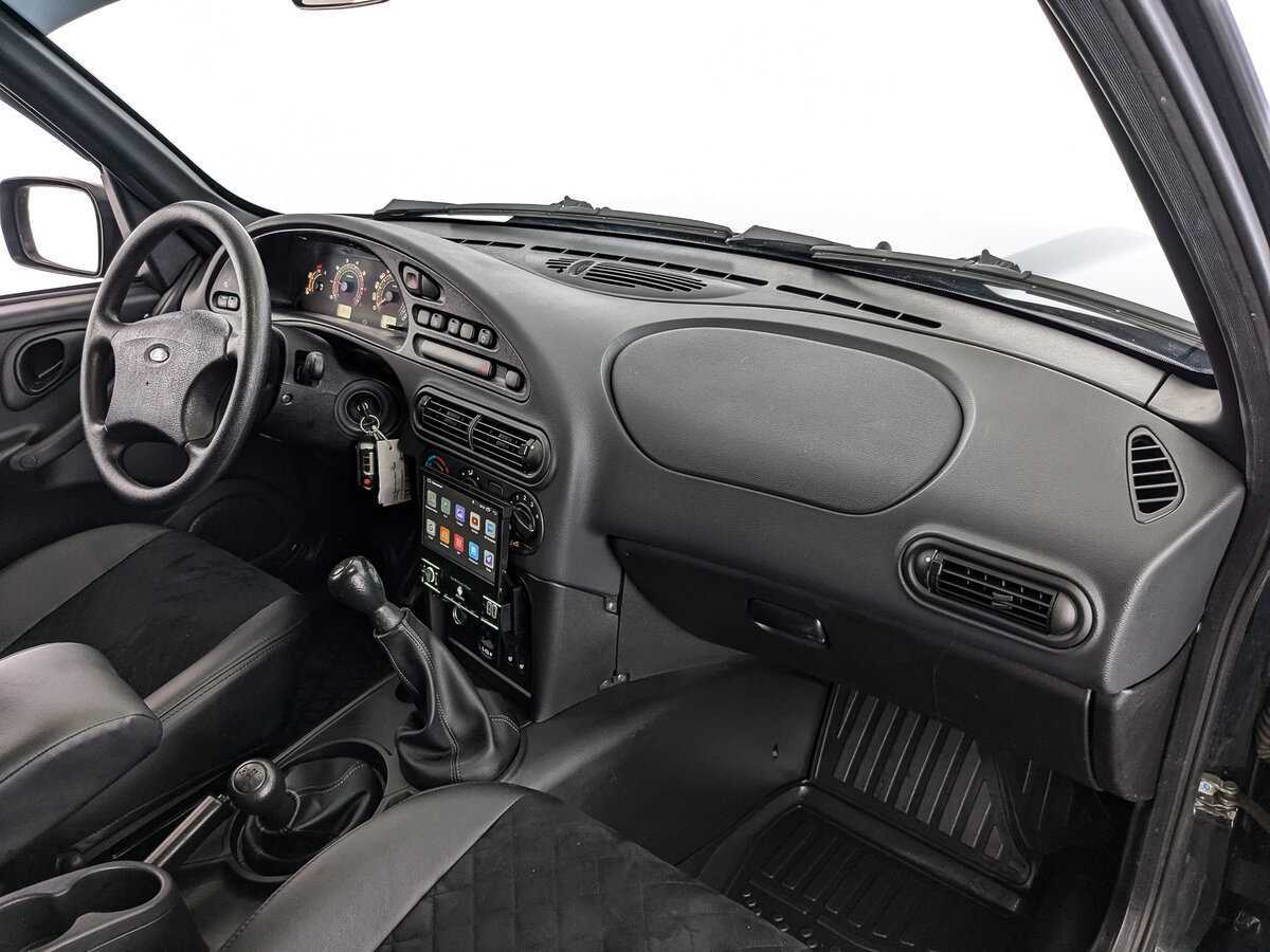 Лада (ВАЗ) Нива б/у, 2023, Механическая. Фото: #8