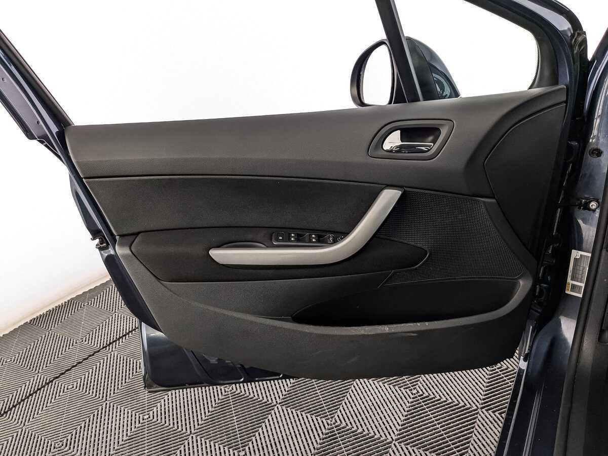 Пежо 408 б/у, 2020, Механическая. Фото: #14