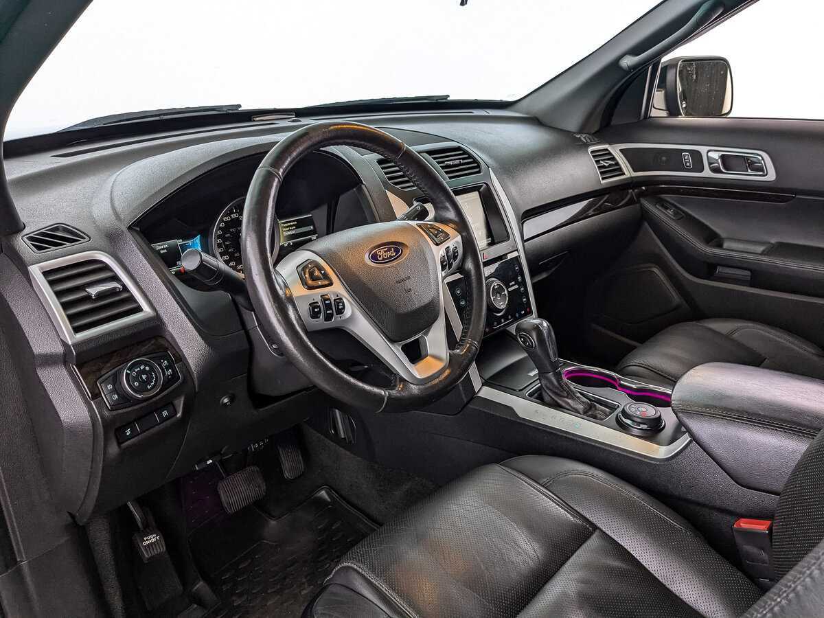 Форд Експлорер б/у, 2015, Автоматическая. Фото: #10