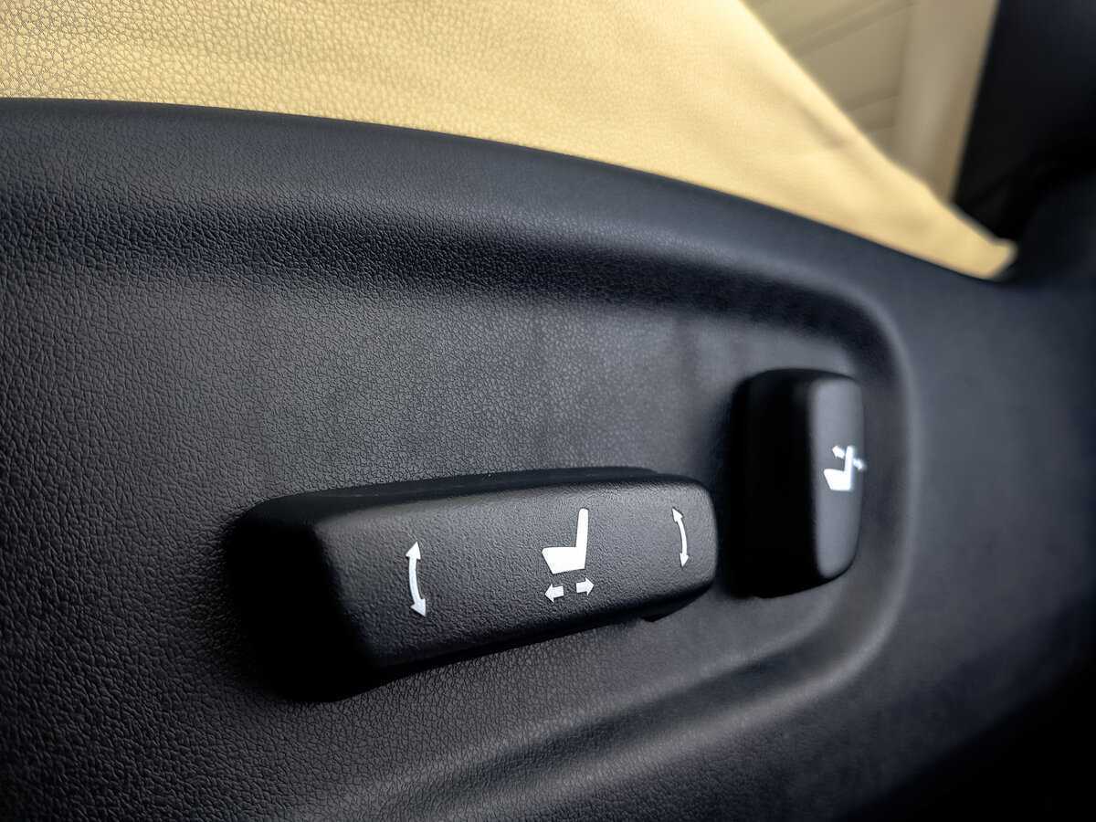 Лексус Н-Икс б/у, 2016, Вариатор. Фото: #21