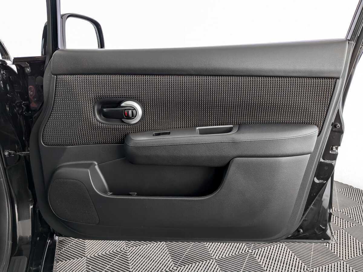 Ниссан Тиида б/у, 2013, Автоматическая. Фото: #19