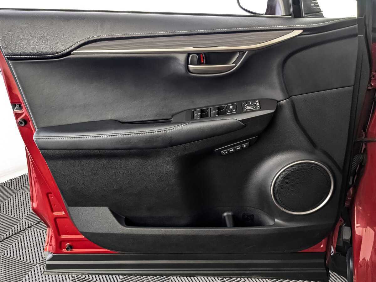 Лексус Н-Икс б/у, 2015, Вариатор. Фото: #14